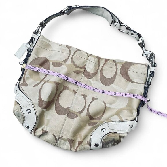 Coach Carly Signature Optic Shoulder Bag - Picture 7 of 8